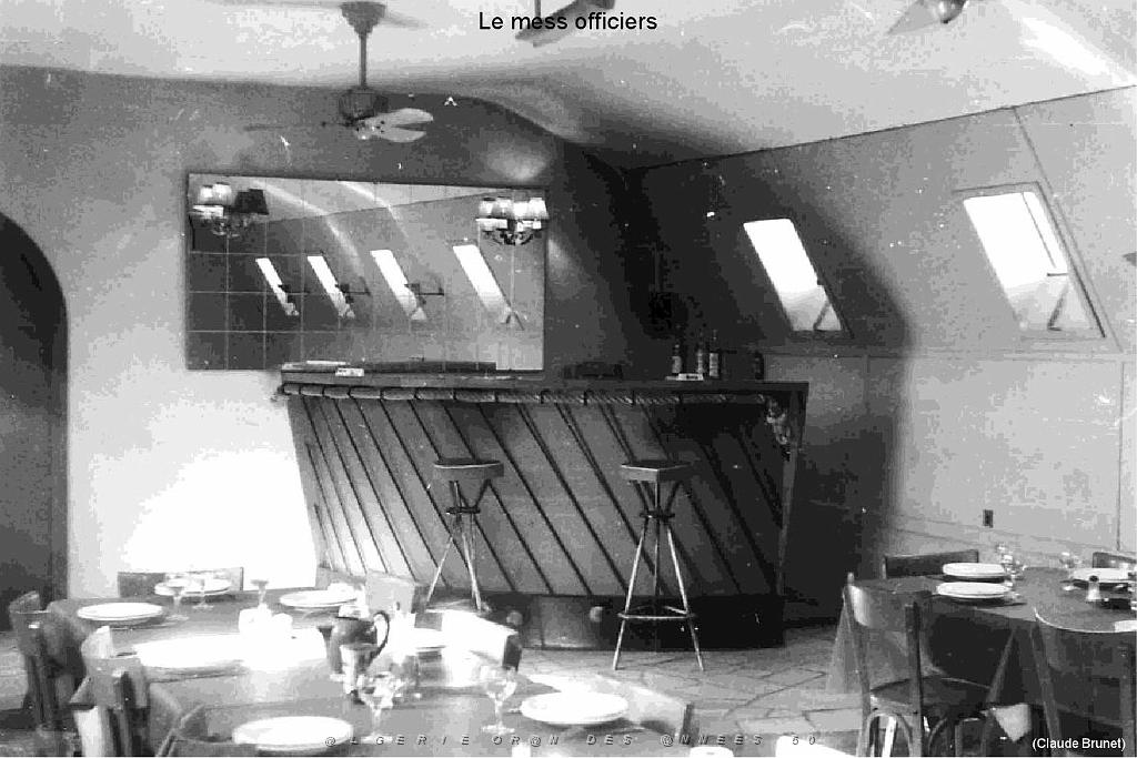 129-AERODROMES-ET-BASES-1945-1962-1-BATNA BA 143 (21).jpg